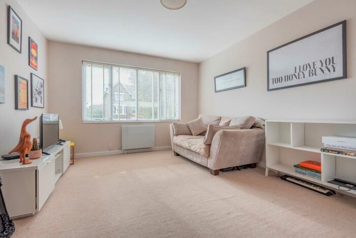 1 Bedroom Apartment To Rent In Widmore Road, Bromley, BR1