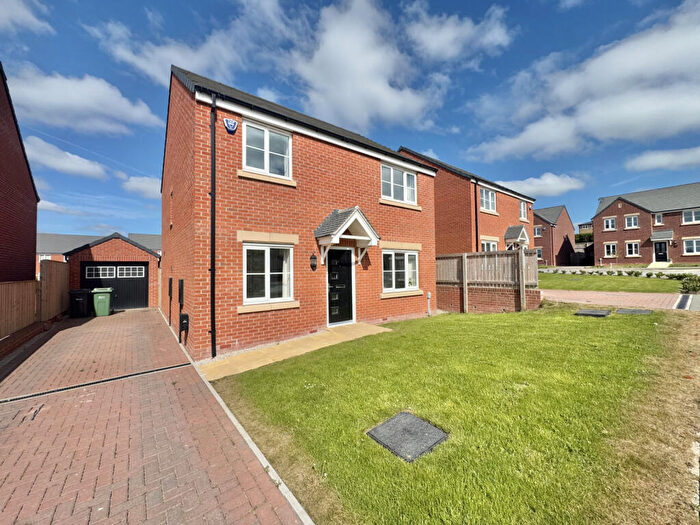 4 Bedroom Detached House To Rent In Roscommon Way, Garforth, LS25