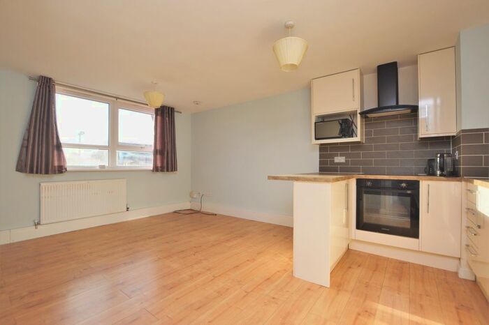 2 Bedroom Flat To Rent In St. Marks Road, London SE25
