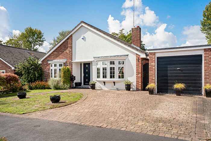 3 Bedroom Detached Bungalow For Sale In The Ryde, Hatfield, Hertfordshire, AL9