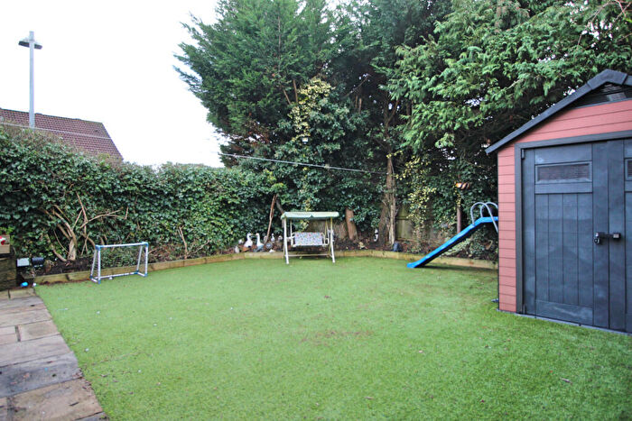 4 Bedroom Terraced House For Sale In Springburn Close, Manchester, M28