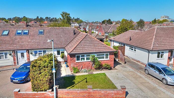 3 Bedroom Semi-Detached Bungalow For Sale In Gleneagles Drive, Ipswich, IP4