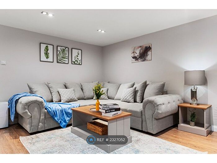 1 Bedroom Flat To Rent In Lavender Hill, London, SW11