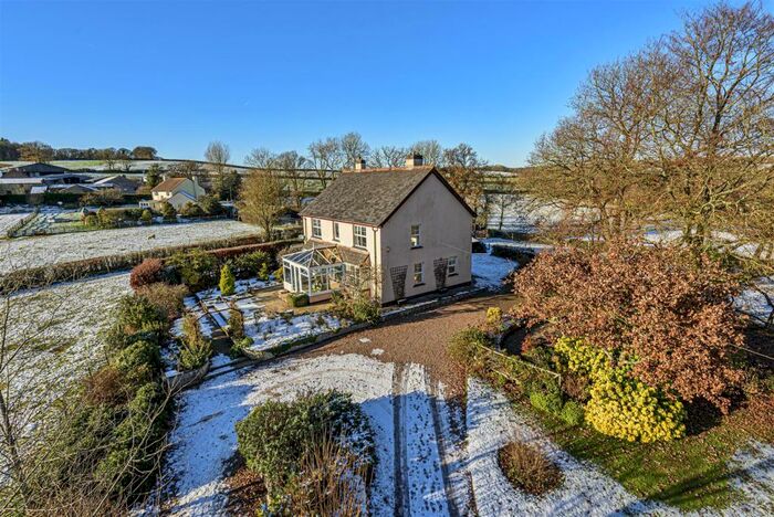 5 Bedroom Detached House For Sale In Kennerleigh, Crediton, EX17