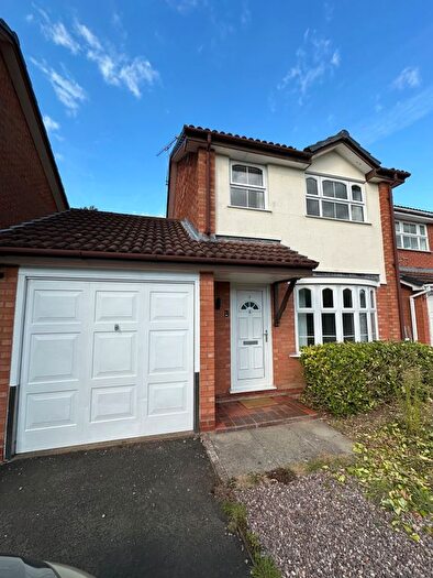 3 Bedroom Detached House To Rent In Foxes Way, Balsall Common, Coventry, CV7