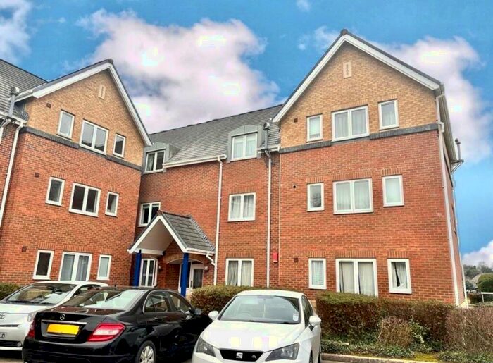 2 Bedroom Flat To Rent In The Landings, Penarth, CF64