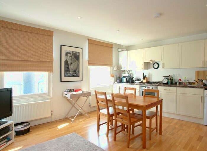 2 Bedroom Apartment To Rent In Ondine Road, Peckham Rye, London, SE15