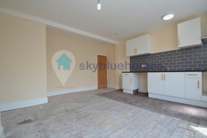 1 Bedroom Flat To Rent In Green Lane Road, Leicester, LE5