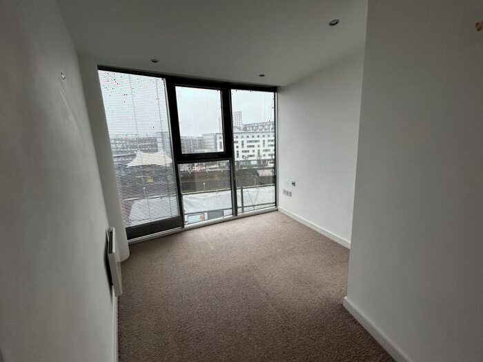 2 Bedroom Apartment To Rent In Roberts Wharf, East Street, Leeds, LS9