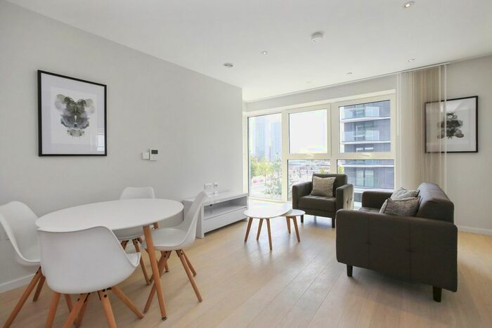 1 Bedroom Flat To Rent In Glasshouse Gardens, London, E20