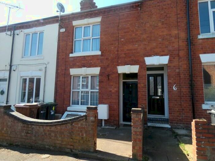 2 Bedroom Terraced House To Rent In College Street, Wellingborough, Northamptonshire, NN8