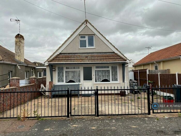 4 Bedroom Detached House To Rent In Flowers Way, Jaywick, Clacton-On-Sea, CO15