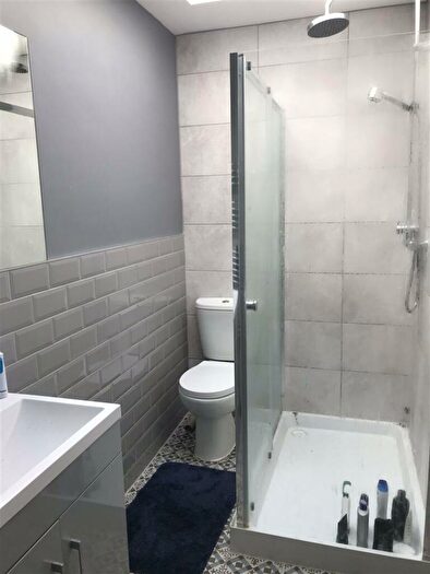 5 Bedroom Flat To Rent In Coronation Road, Bristol, BS3