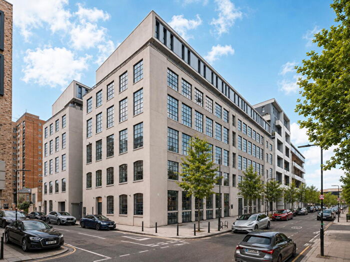 2 Bedroom Apartment For Sale In Chatham Place, London, E9