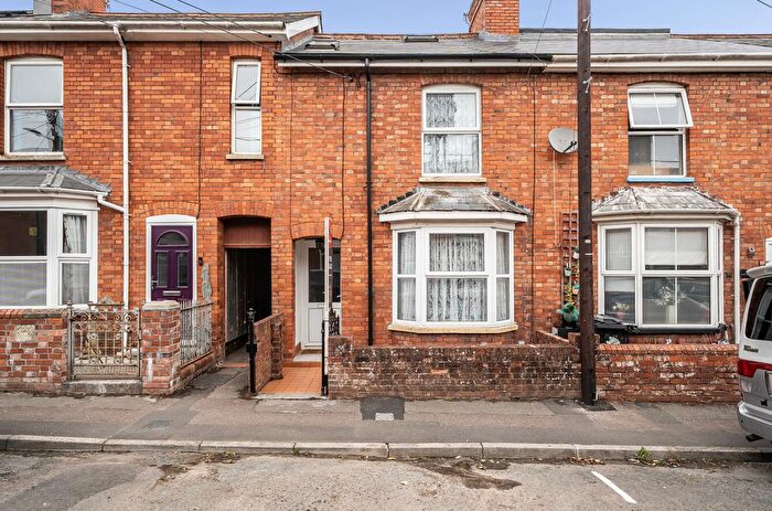 3 Bedroom End Terrace House For Sale In Lower Foxmoor Road, Rockwell Green, Wellington, TA21