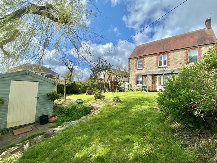 3 Bedroom Cottage For Sale In West Street, Kington Magna, Gillingham, SP8