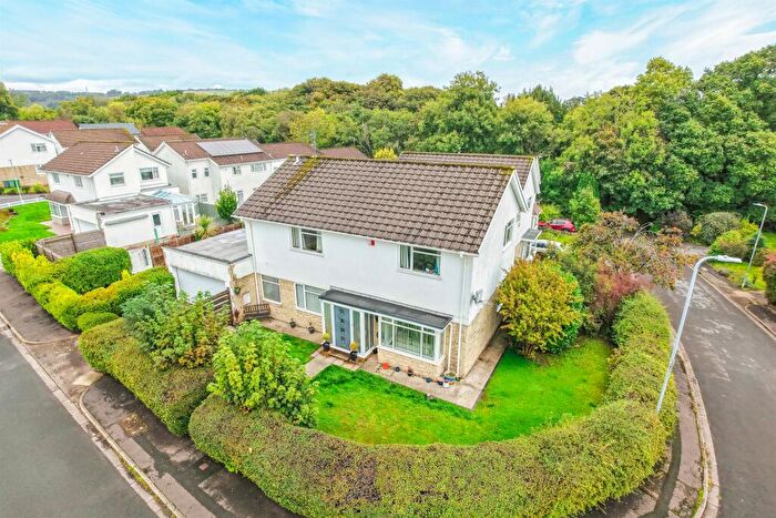 4 Bedroom Detached House For Sale In Millrace Close, Lisvane, Cardiff, CF14