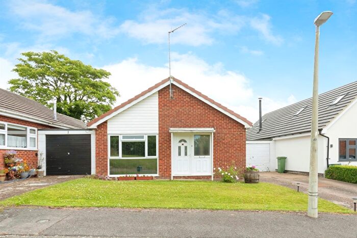 2 Bedroom Property To Rent In Radclive Road, Gawcott, Buckingham, MK18