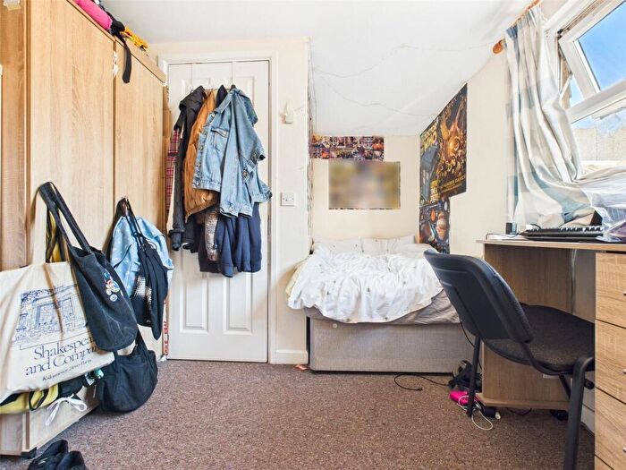 1 Bedroom Terraced House To Rent In Osborne Road, Brighton, BN1