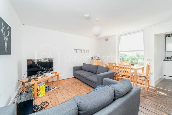 6 Bedroom Flat To Rent In Hazellville Road, Archway, London, N19