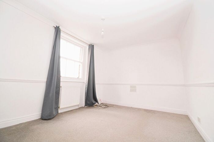 1 Bedroom Flat To Rent In Vicarage Park, London, SE18