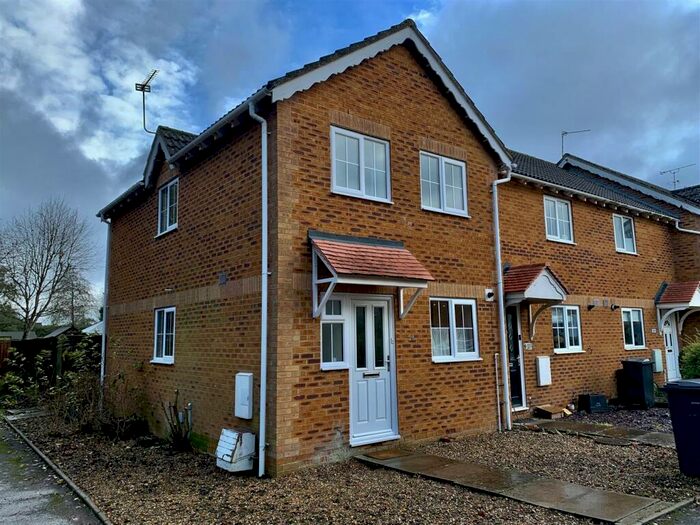 3 Bedroom Terraced House To Rent In Waterside Park, Devizes, SN10