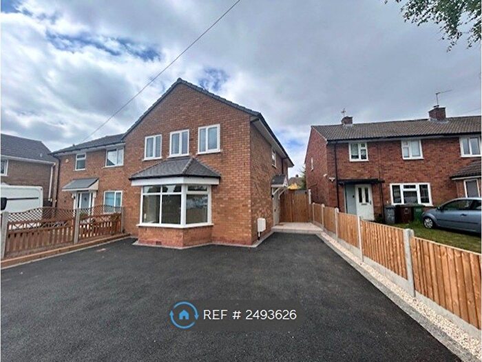 4 Bedroom Semi-Detached House To Rent In Arlescote Road, Solihull, B92