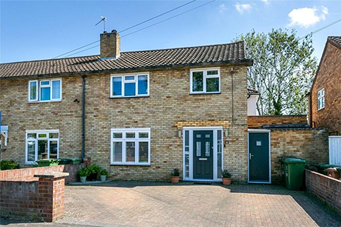 3 Bedroom Semi Detached House For Sale In Montford Road, Sunbury-On-Thames, TW16