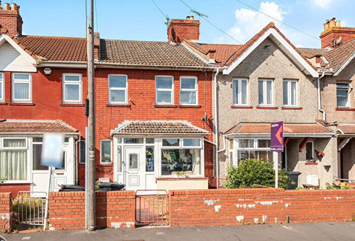 3 Bedroom Terraced House For Sale In Davis Street, Bristol, BS11