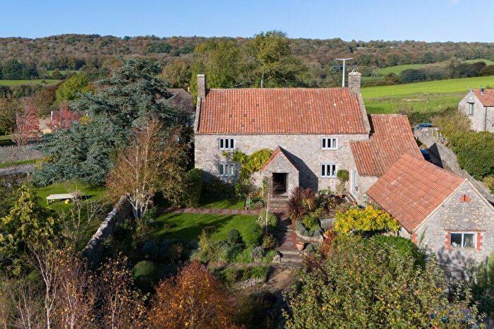 4 Bedroom Farm House For Sale In Tickenham Hill, Tickenham, BS21