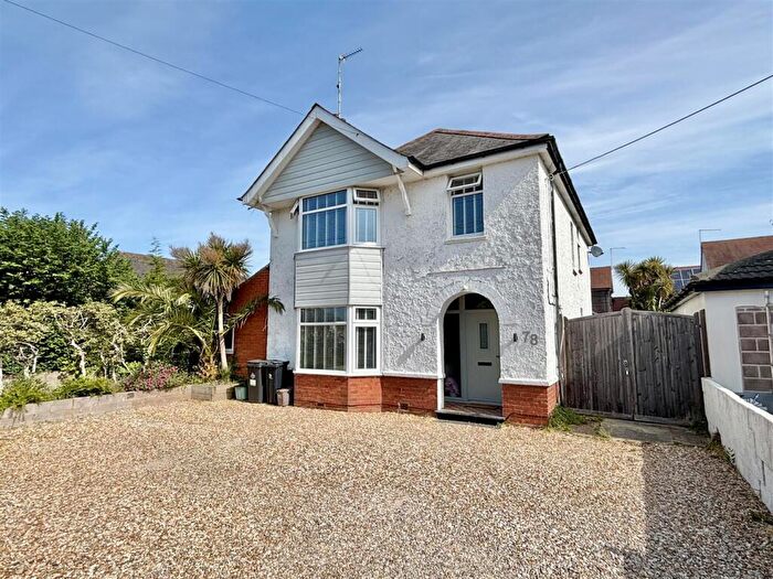 4 Bedroom Detached House For Sale In Dorchester Road, Upton, BH16