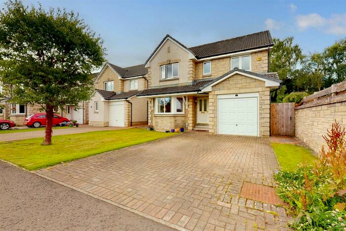 4 Bedroom Detached House For Sale In Nan Walker Wynd, Kinross, KY13