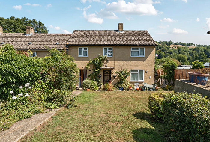 3 Bedroom End Of Terrace House For Sale In Albert Road, Brimscombe, Stroud, Gloucestershire, GL5