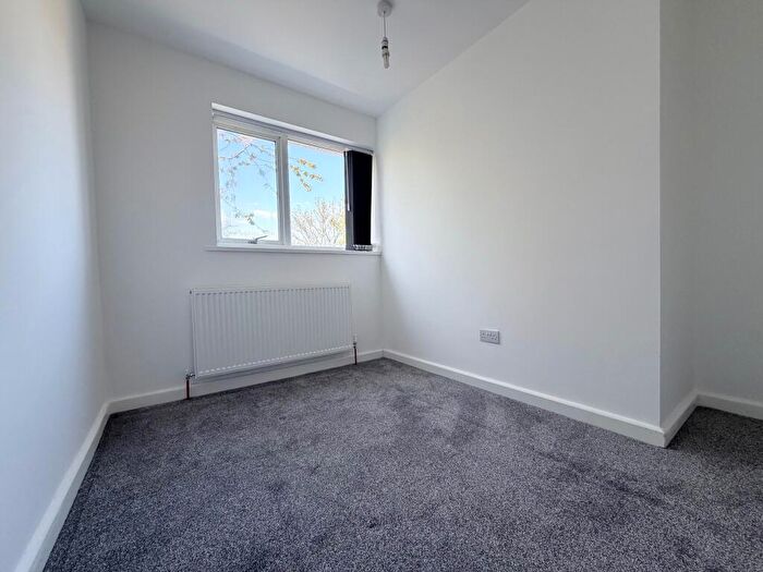 3 Bedroom Terraced House To Rent In Heathy Rise, Birmingham, B32