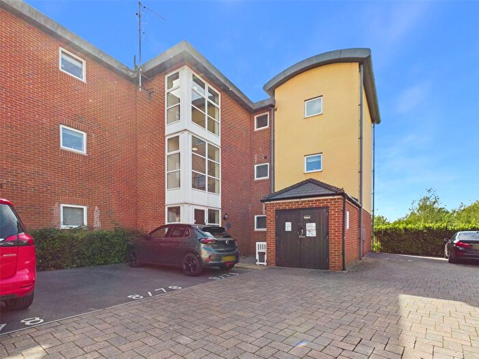 2 Bedroom Flat For Sale In Longhorn Avenue, Gloucester, Gloucestershire, GL1