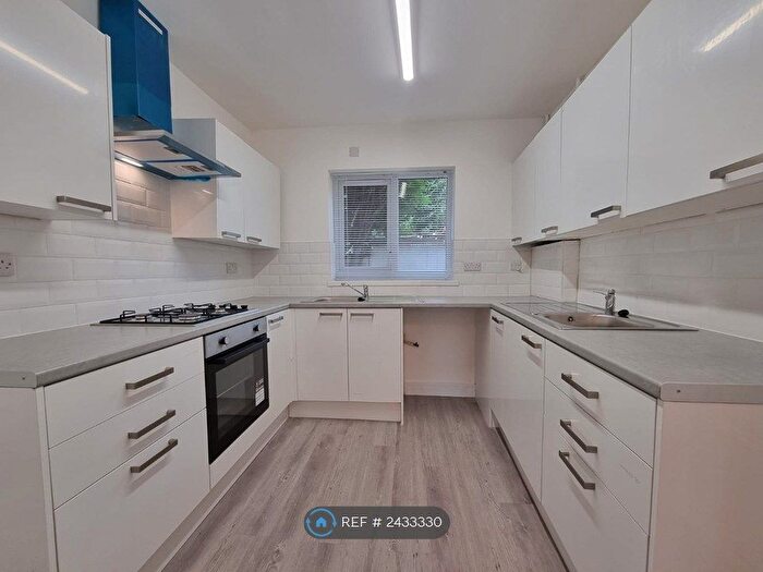 3 Bedroom Terraced House To Rent In Moston Street, Salford, M7