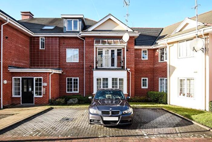 1 Bedroom Apartment To Rent In Ellis Close, Ruislip, HA4