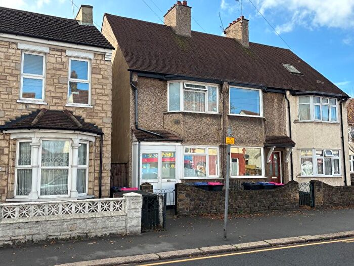 2 Bedroom Terraced House To Rent In Fairfax Drive, Westcliff-On-Sea, Essex, SS0