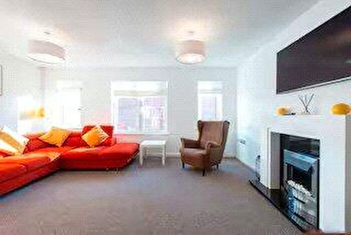 4 Bedroom Terraced House To Rent In Clos Dewi Sant, Canton, Cardiff, CF11