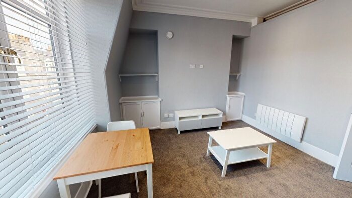 1 Bedroom Flat To Rent In Elmbank Road, Old Aberdeen, Aberdeen, AB24