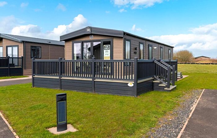 2 Bedroom Mobile Home For Sale In Ullswater Heights Holiday Home And Lodge Park Silver Howe, Newbiggin, Penrith, CA11