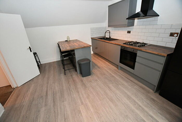 2 Bedroom Apartment To Rent In Selhurst Road, London, SE25