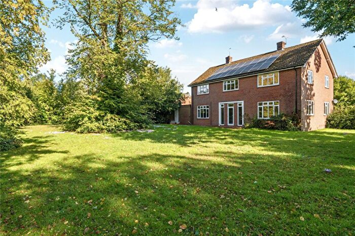 5 Bedroom Detached House To Rent In Church Street, Alton, Hampshire, GU34