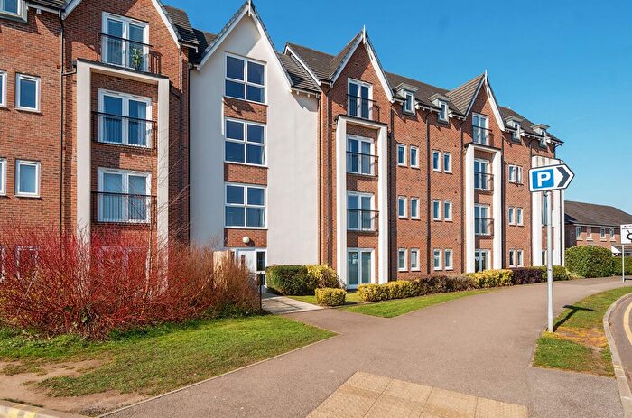 2 Bedroom Flat For Sale In Rose Creek Gardens, Great Sankey, Warrington, WA5