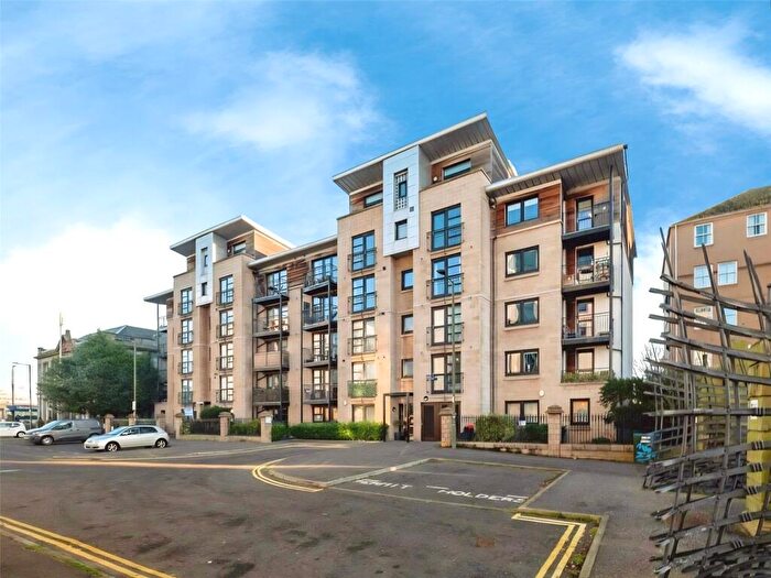 2 Bedroom Flat For Sale In Tower Place, Edinburgh, Midlothian, EH6