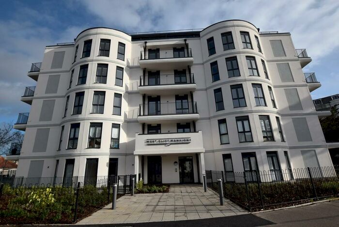 1 Bedroom Apartment To Rent In Hahnemann Road, BH2