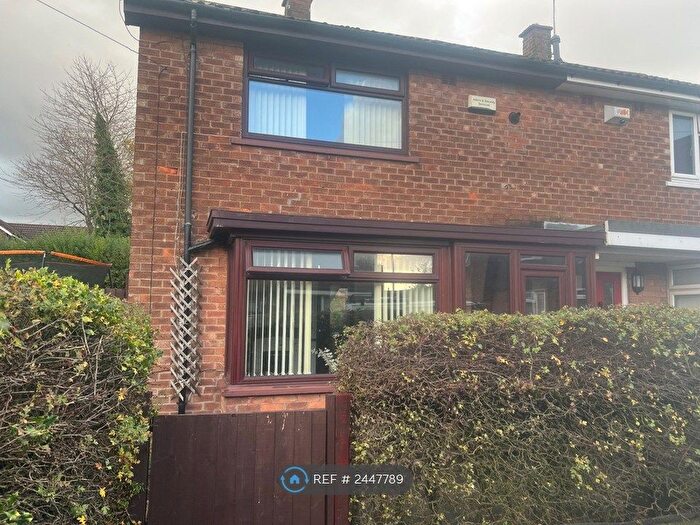 2 Bedroom Semi Detached House To Rent In Belcroft Grove, Manchester, M38