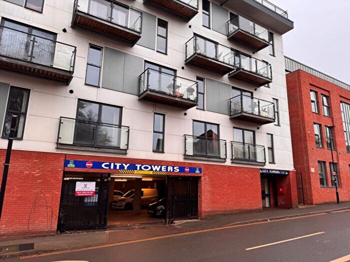 1 Bedroom Apartment For Sale In Apartment City Towers, Watery Street, Sheffield, South Yorkshire, S3