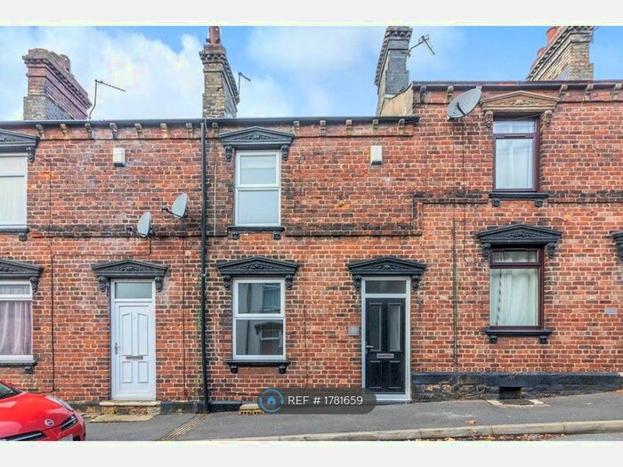 2 Bedroom Terraced House To Rent In New Street, Sheffield, S35