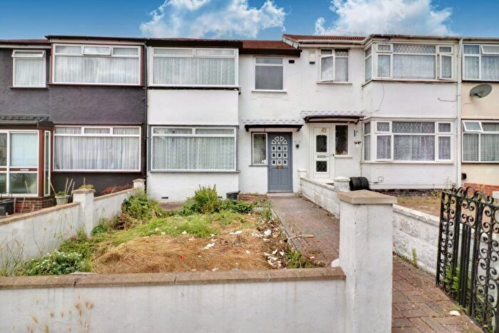 3 Bedroom Terraced House To Rent In Dean Drive, Stanmore, HA7